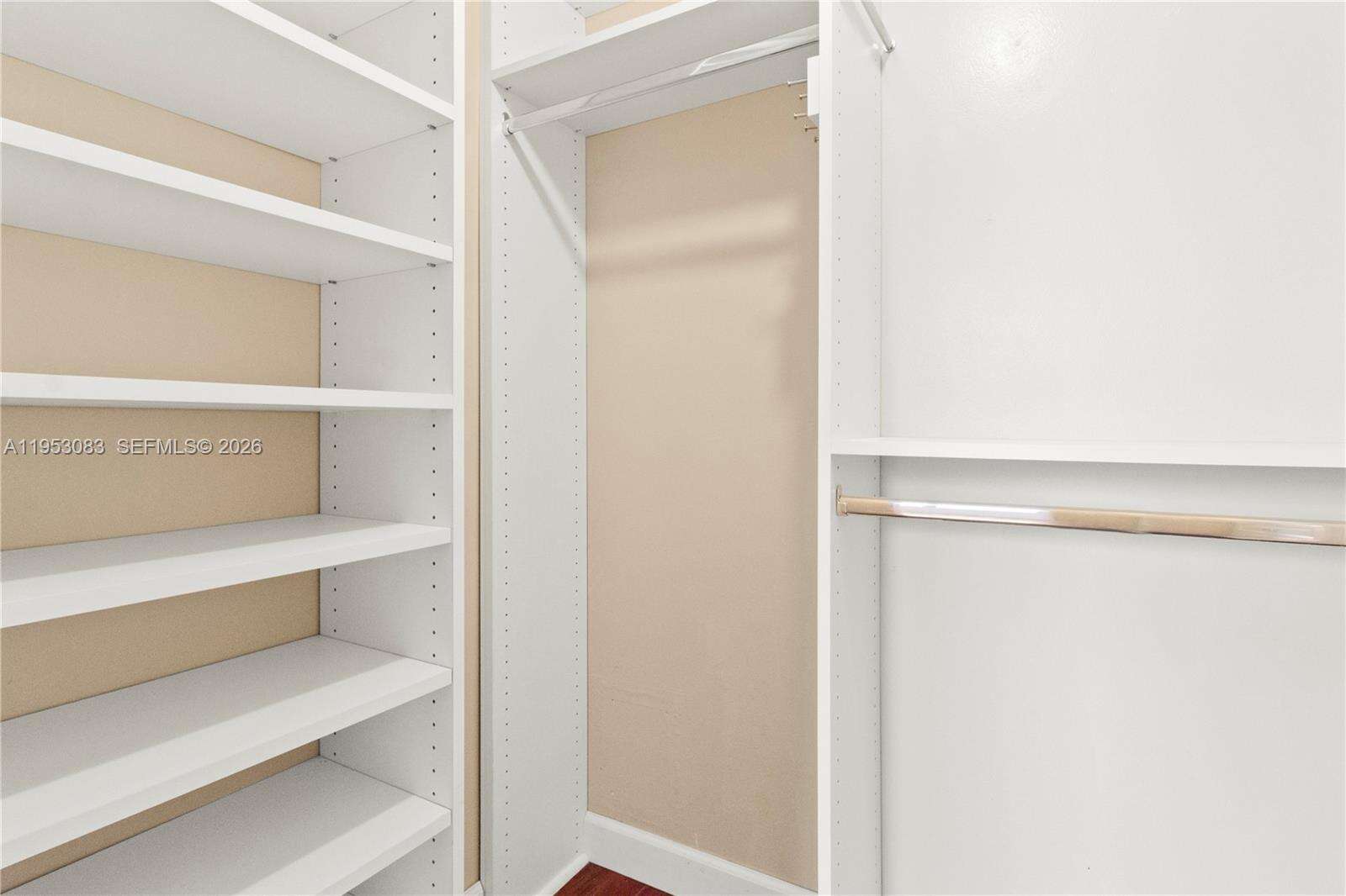 Royal Park | Unit #3H Unit #3H | Picture 20