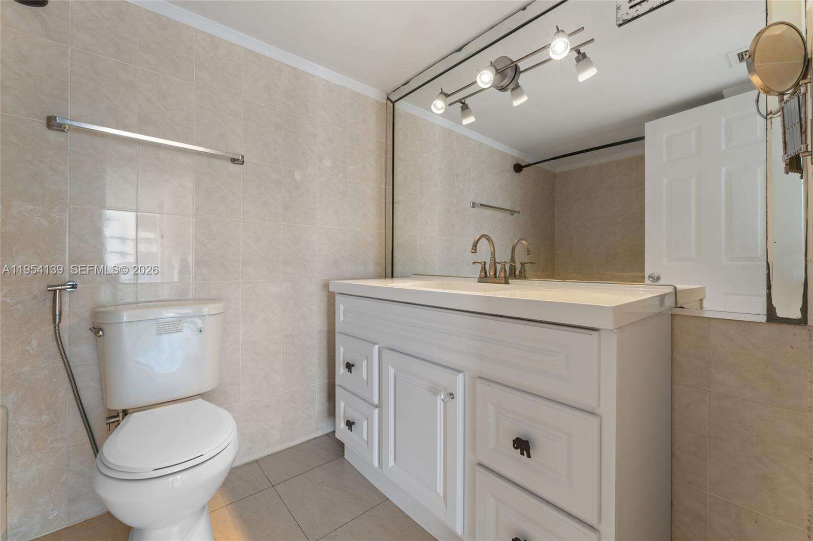 Del Prado | Unit #1701 Unit #1701 | Picture 23