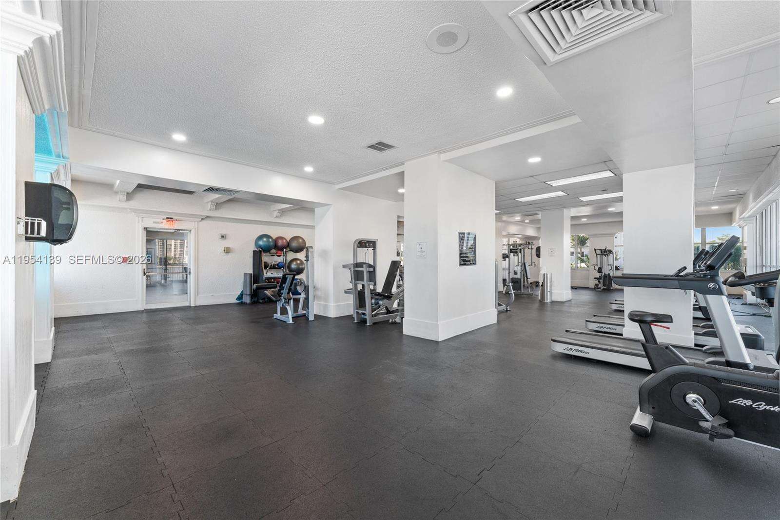 Del Prado | Unit #1701 Unit #1701 | Picture 25