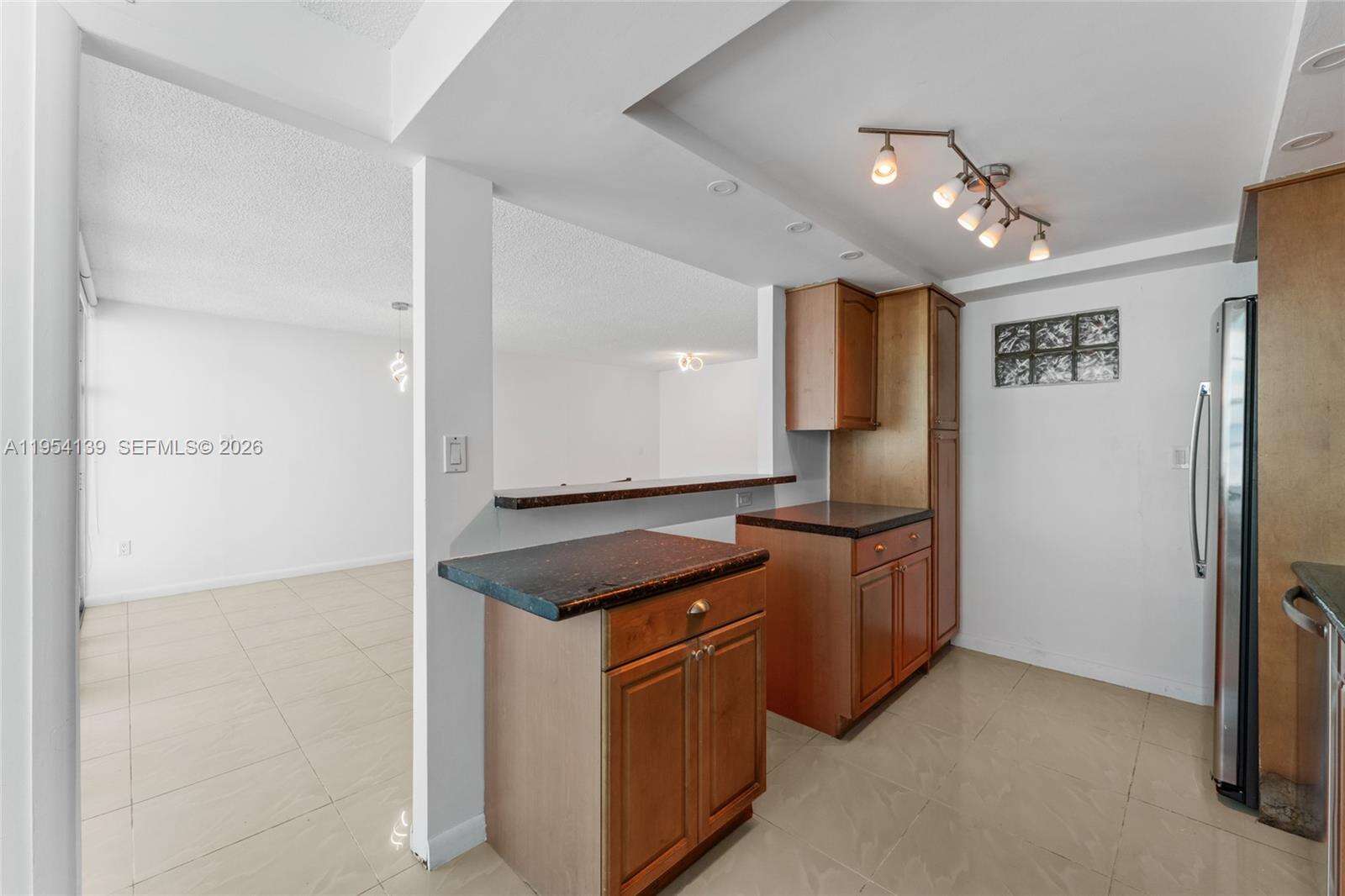 Del Prado | Unit #1701 Unit #1701 | Picture 10
