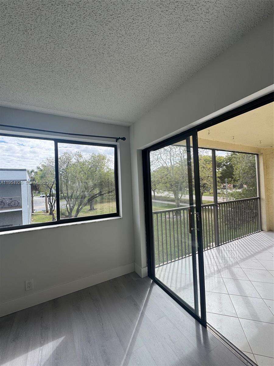 Racquet Club Village Apartments At Bonaventure 1 West | Unit #204 Unit #204 | Picture 16