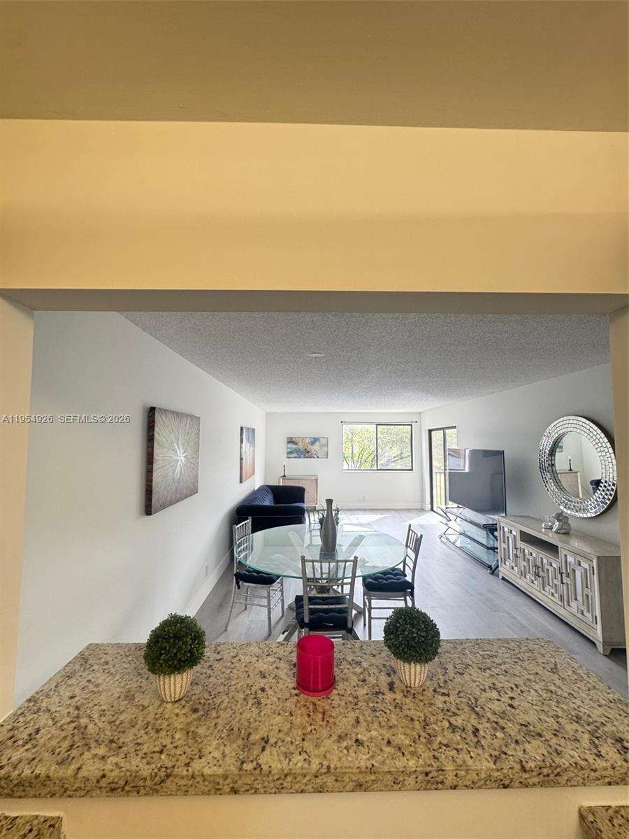 Racquet Club Village Apartments At Bonaventure 1 West | Unit #204 Unit #204 | Picture 5
