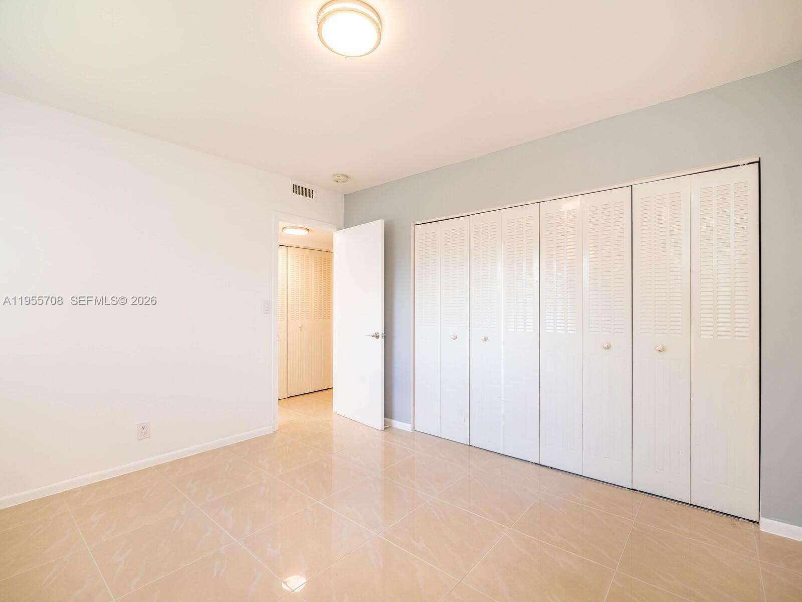 Arrowhead Condo No Ix | Unit #202 Unit #202 | Picture 28