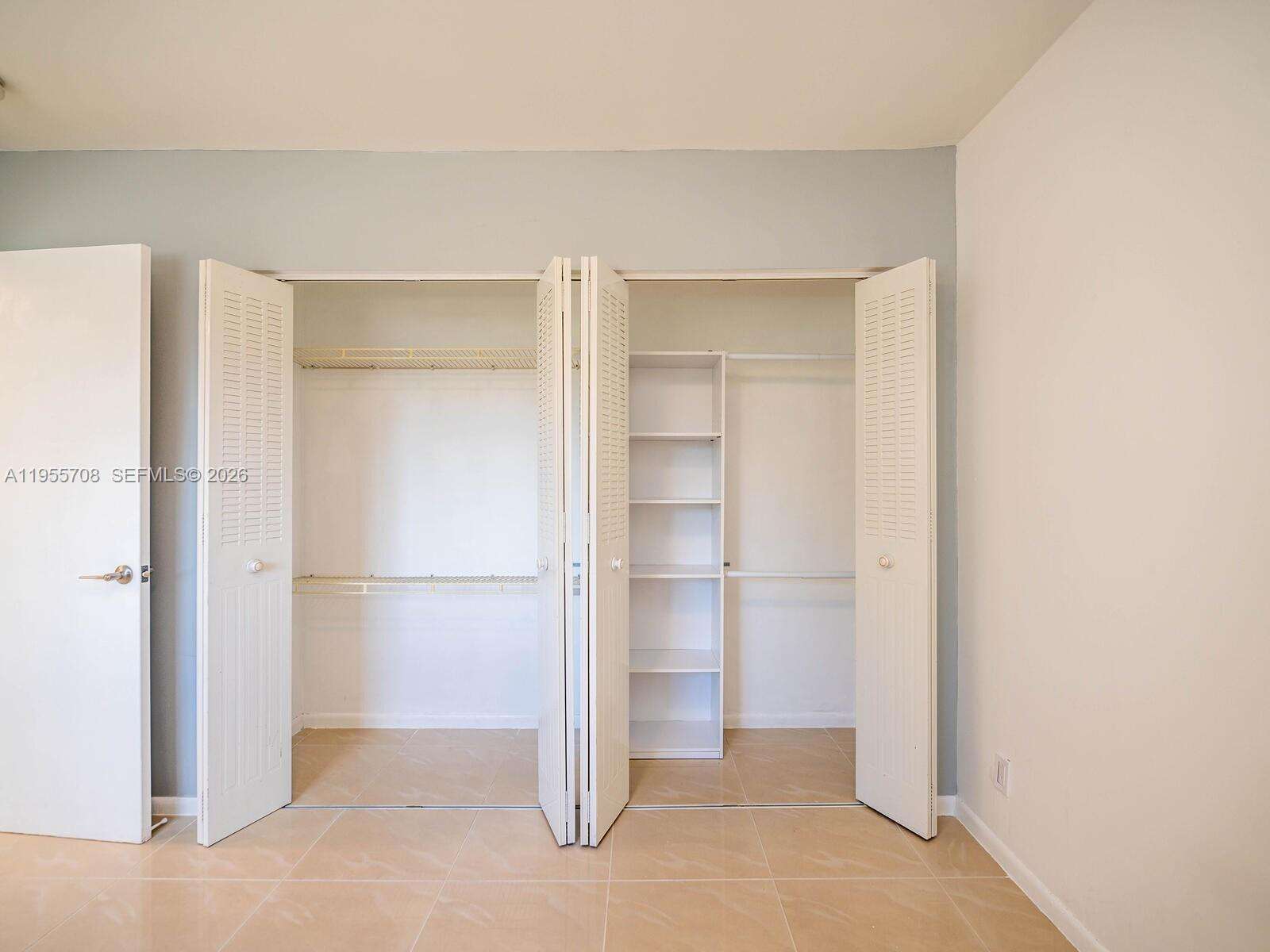 Arrowhead Condo No Ix | Unit #202 Unit #202 | Picture 29