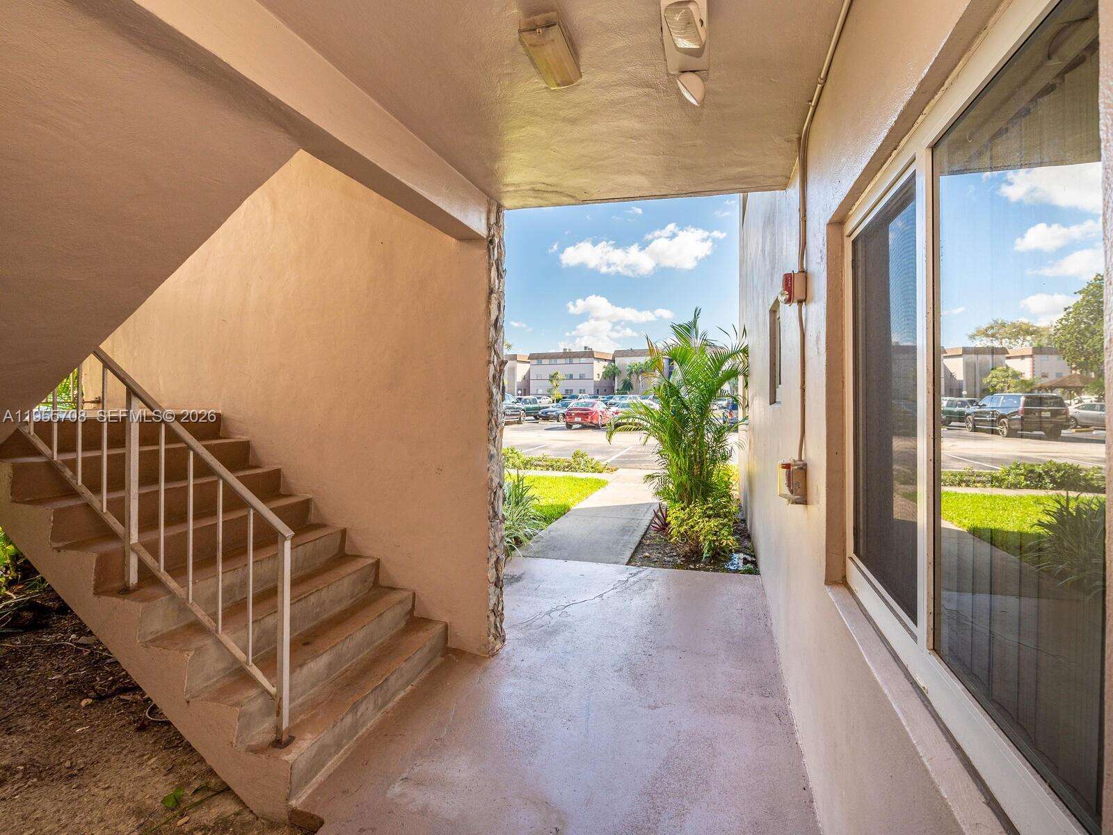 Arrowhead Condo No Ix | Unit #202 Unit #202 | Picture 4