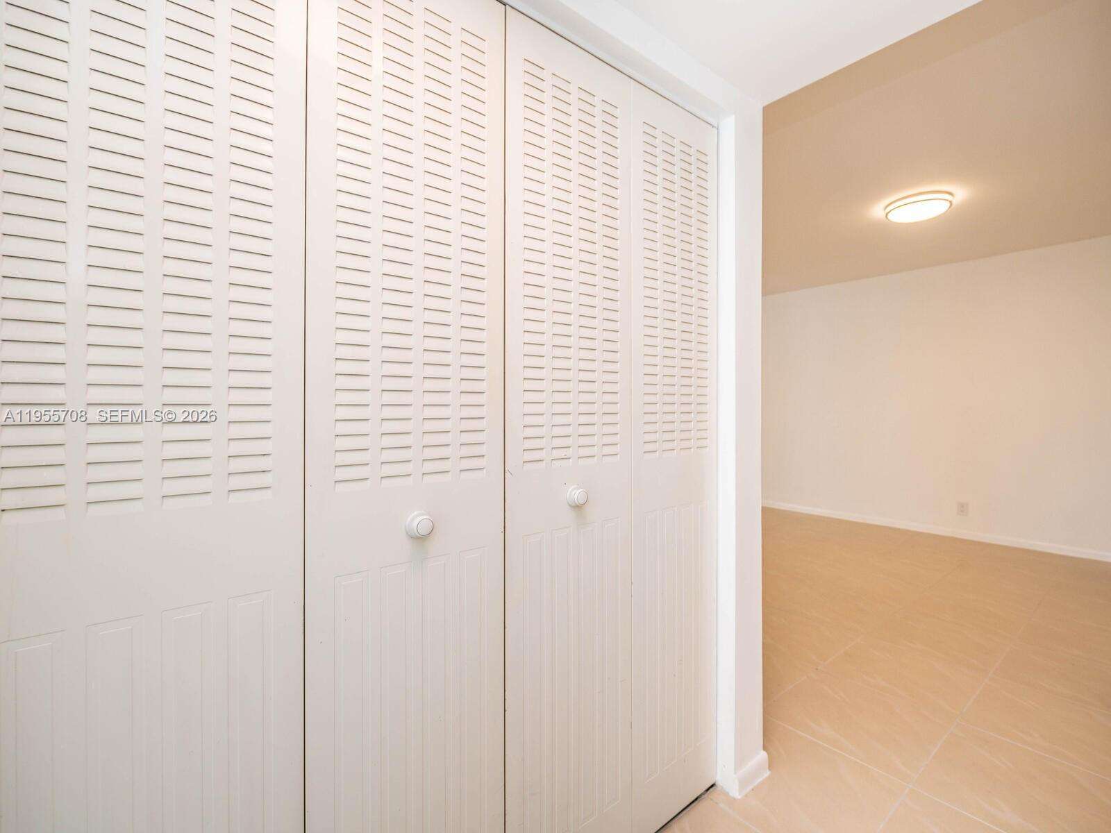 Arrowhead Condo No Ix | Unit #202 Unit #202 | Picture 31