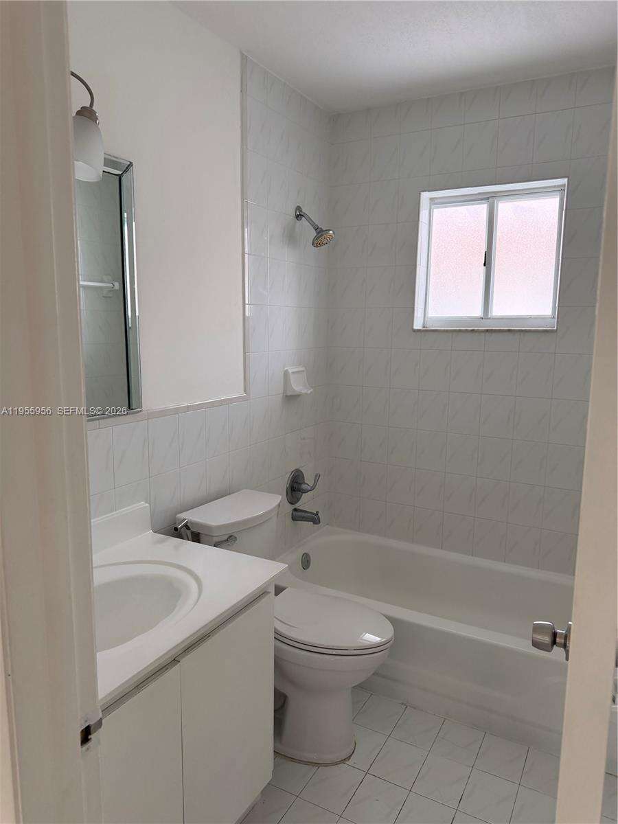 Silver Gardens Villas | Unit #17202 Unit #17202 | Picture 12