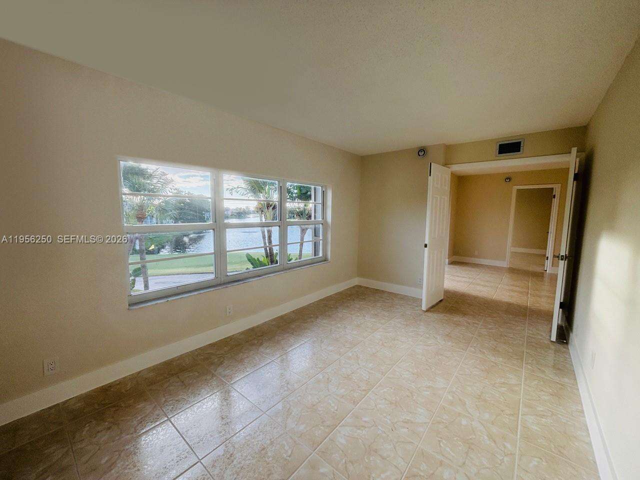 Hollybrook Golf Tennis Club | Unit #305 Unit #305 | Picture 11