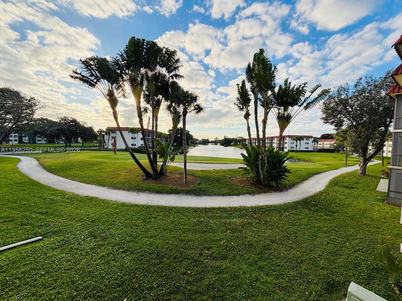 Hollybrook Golf Tennis Club | Unit #305 Unit #305 | Picture 20