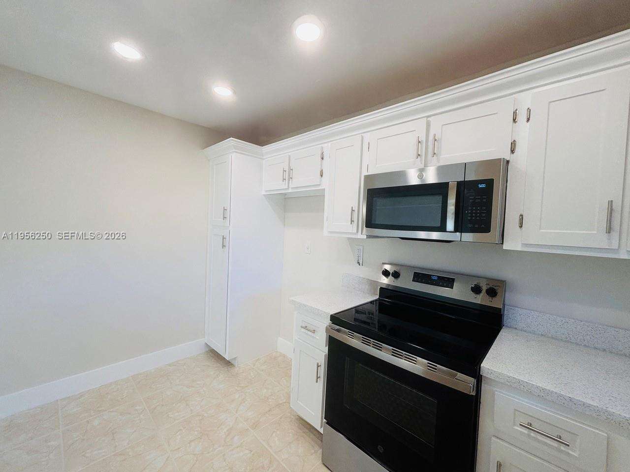 Hollybrook Golf Tennis Club | Unit #305 Unit #305 | Picture 4