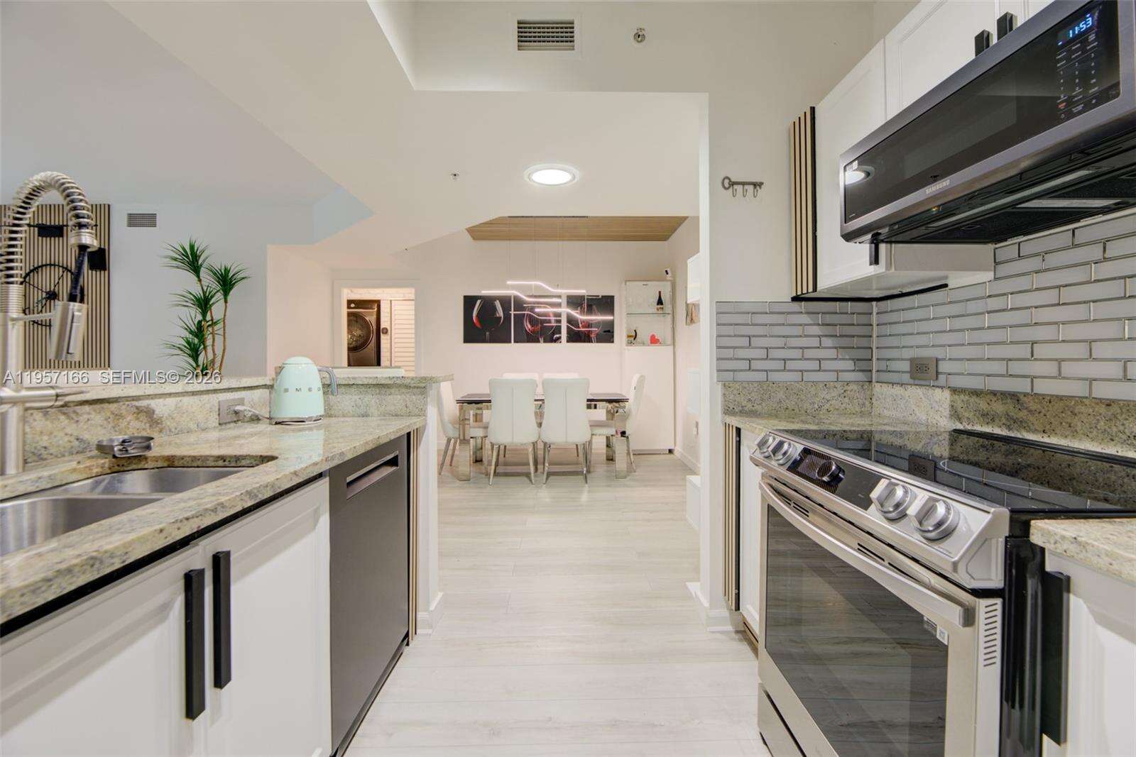 Venture At Aventura West | Unit #215 Unit #215 | Picture 14