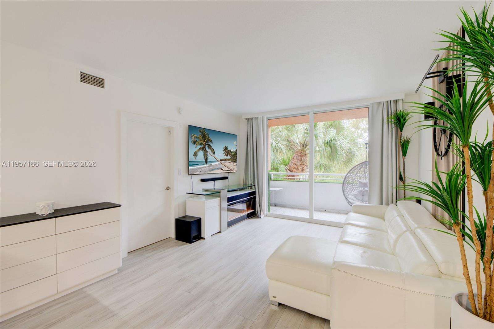 Venture At Aventura West | Unit #215 Unit #215 | Picture 5