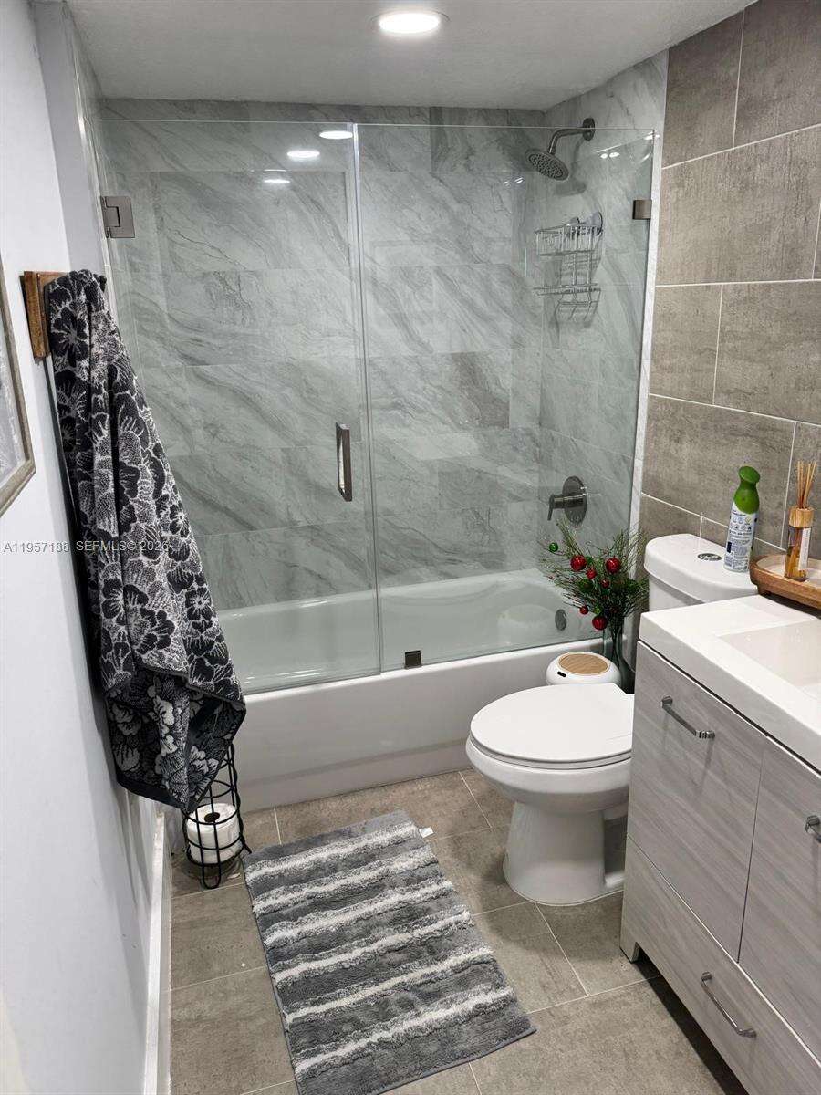 Venetia Gardens South Condo One | Unit #105-55 Unit #105-55 | Picture 12