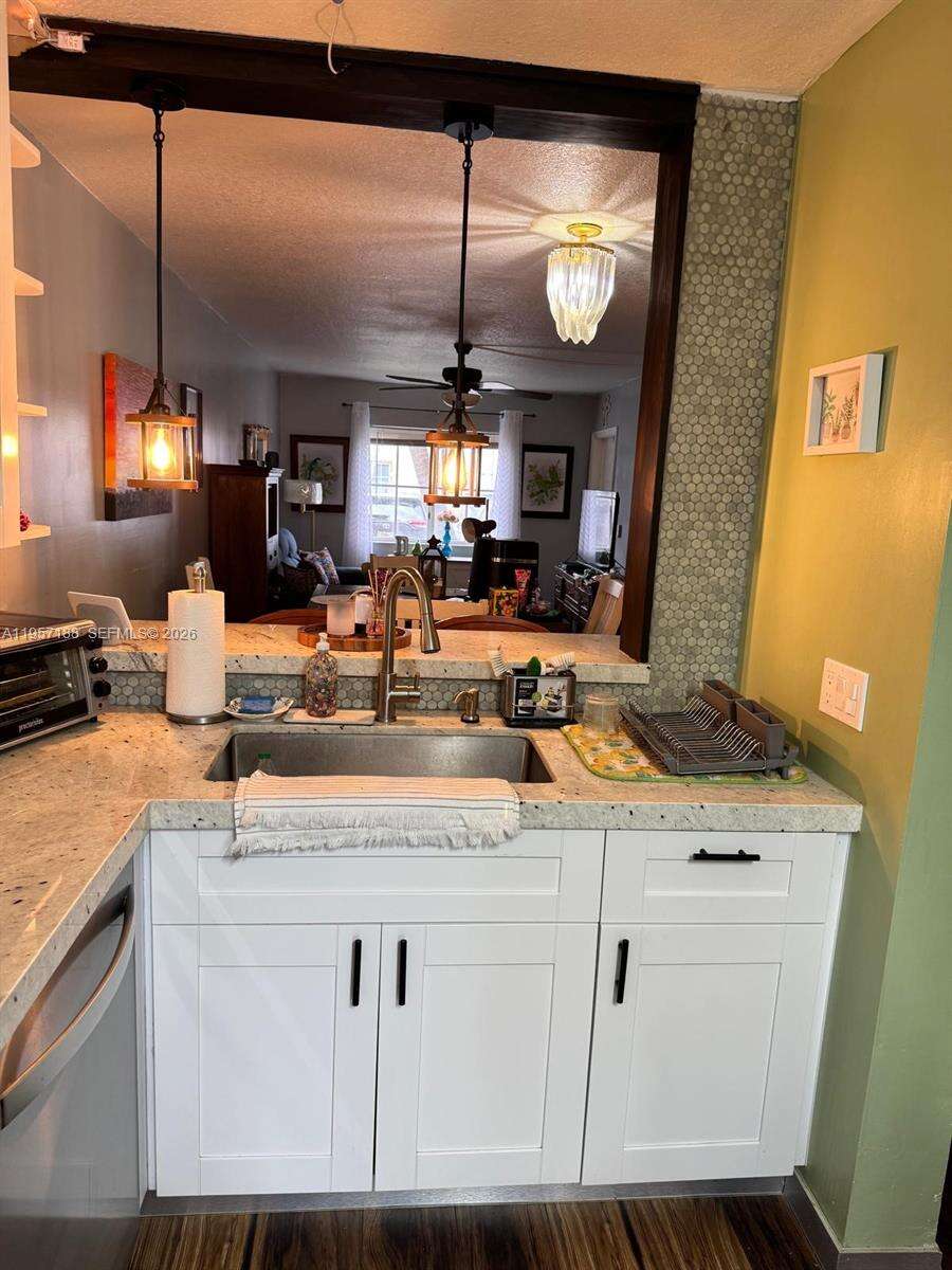 Venetia Gardens South Condo One | Unit #105-55 Unit #105-55 | Picture 6