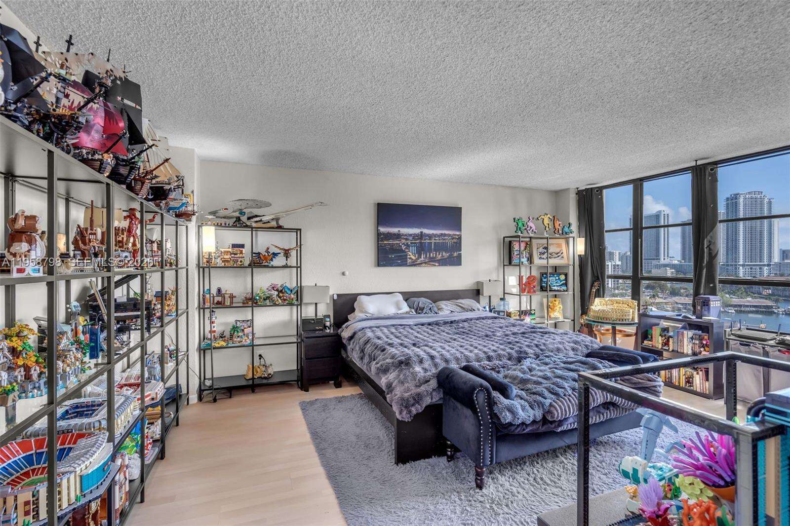 The Olympus Condo Phase B | Unit #1021 Unit #1021 | Picture 12