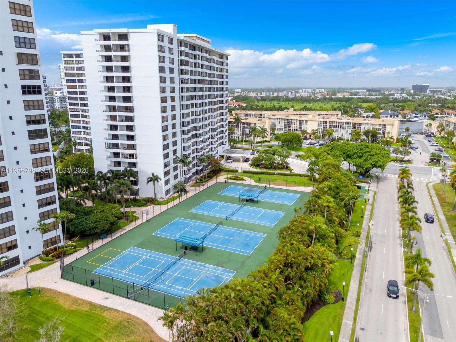 The Olympus Condo Phase B | Unit #1021 Unit #1021 | Picture 4
