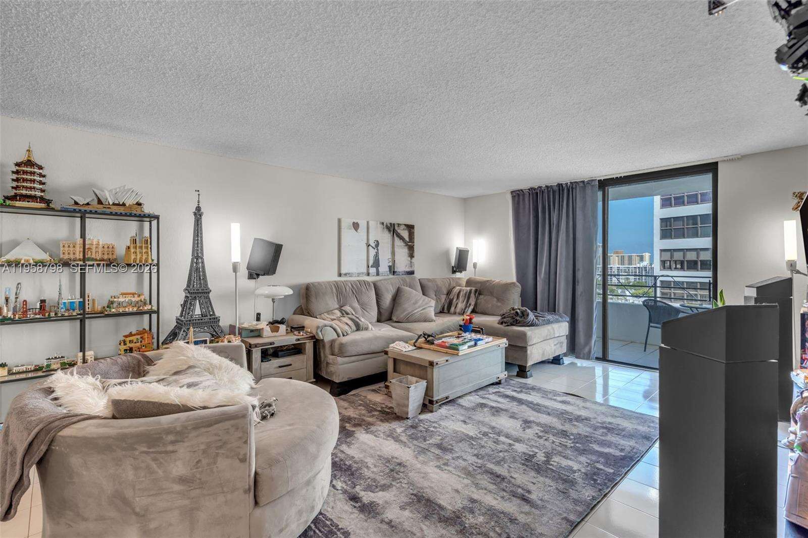 The Olympus Condo Phase B | Unit #1021 Unit #1021 | Picture 7