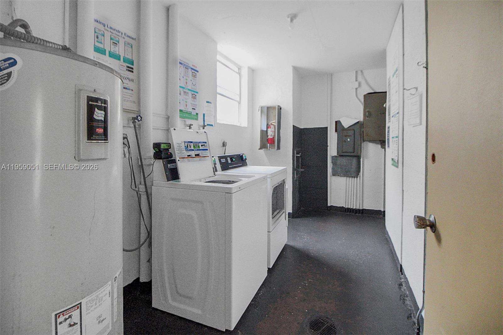 Lake Park Condo No 1 | Unit #2F Unit #2F | Picture 16