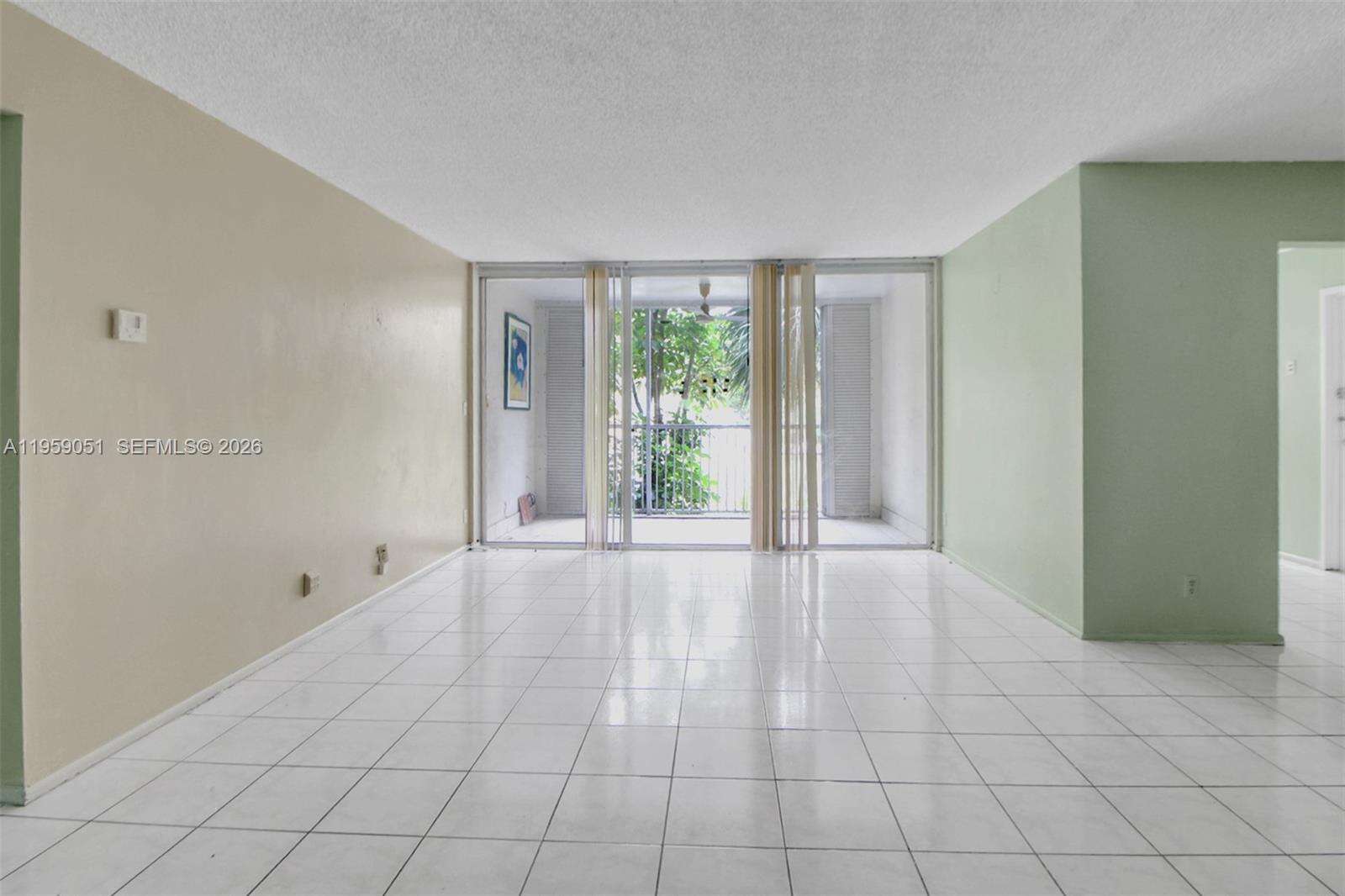 Lake Park Condo No 1 | Unit #2F Unit #2F | Picture 4