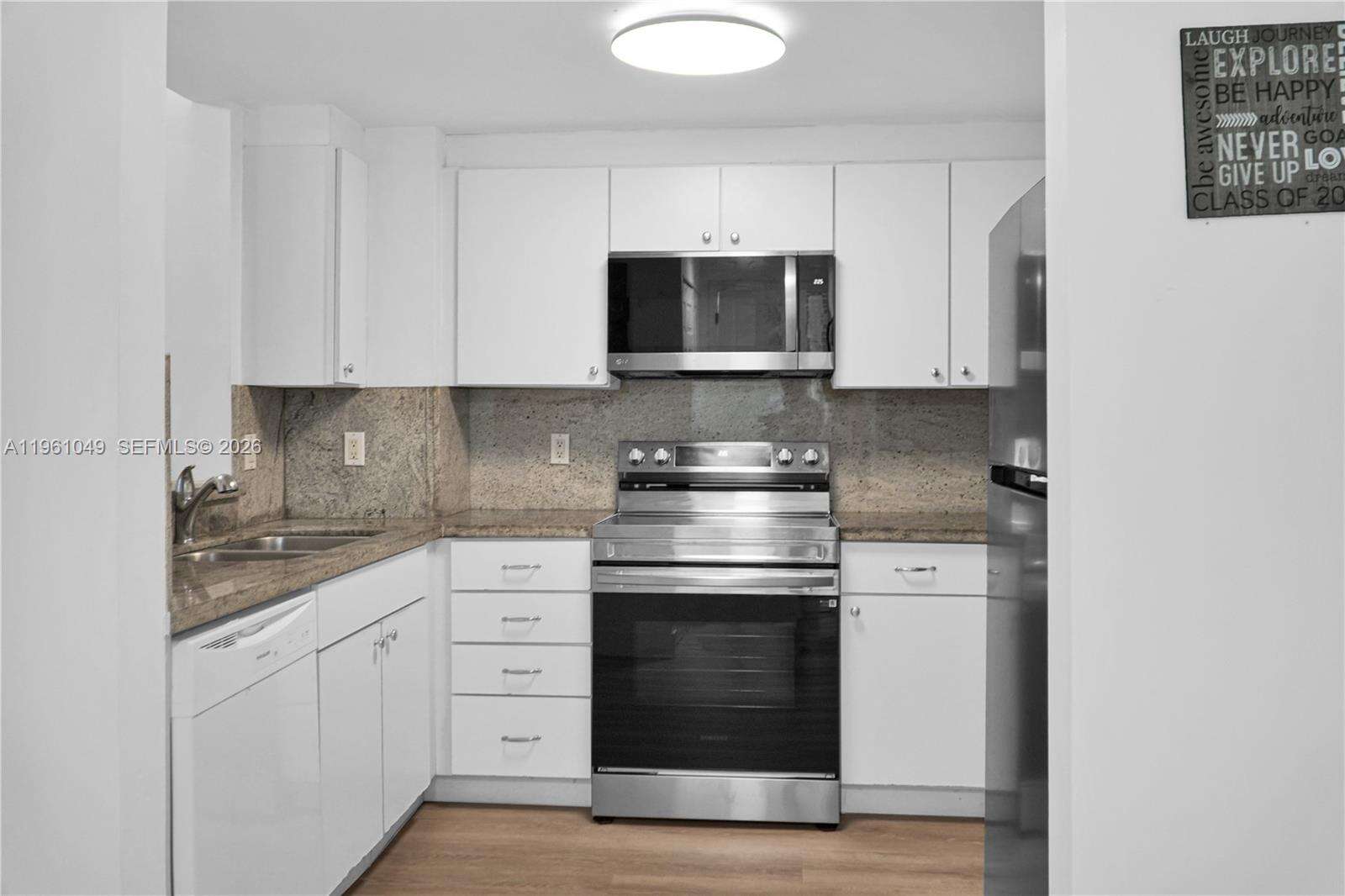 Vue At Brickell | Unit #2310 Unit #2310 | Picture 6