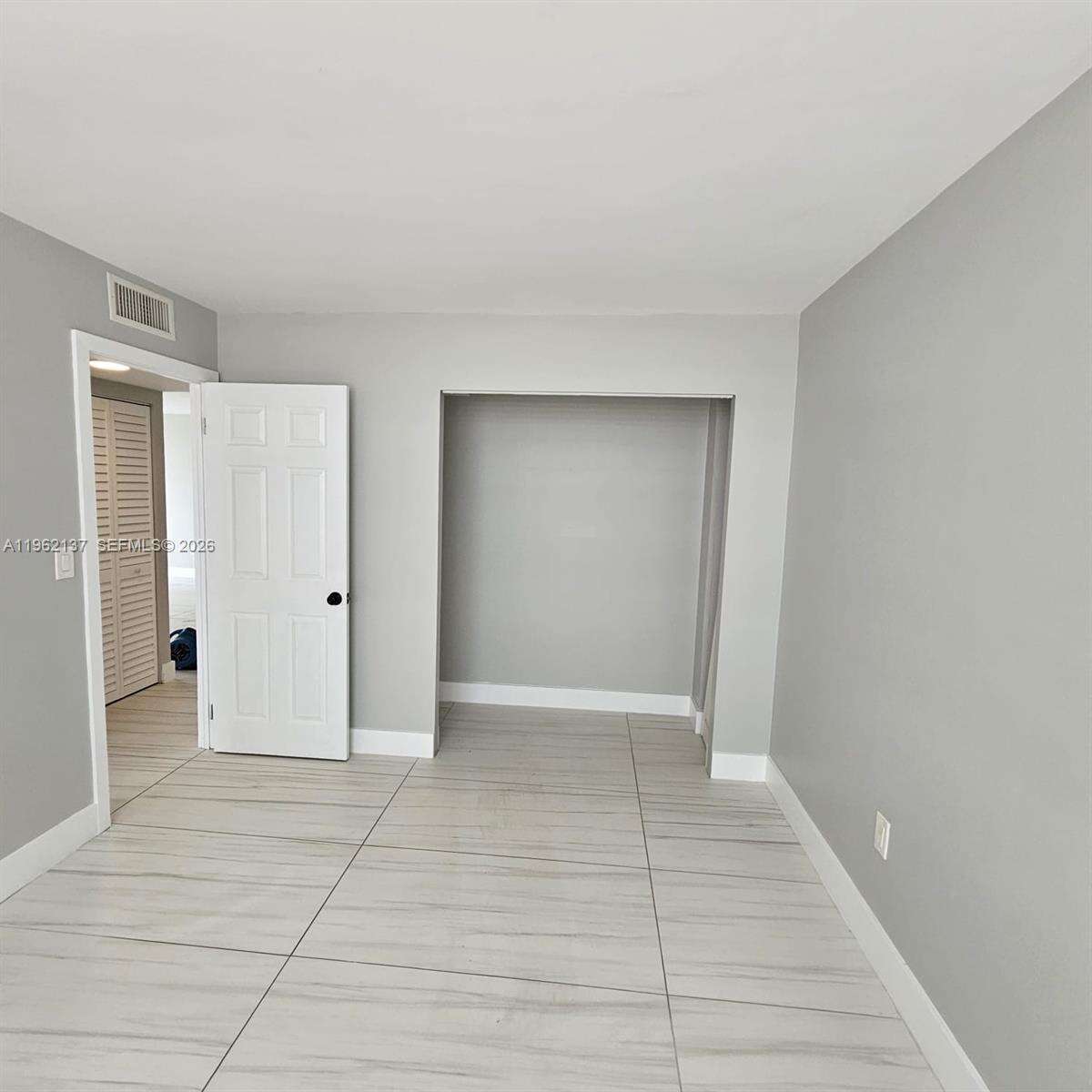 Parkway Towers | Unit #703 Unit #703 | Picture 5