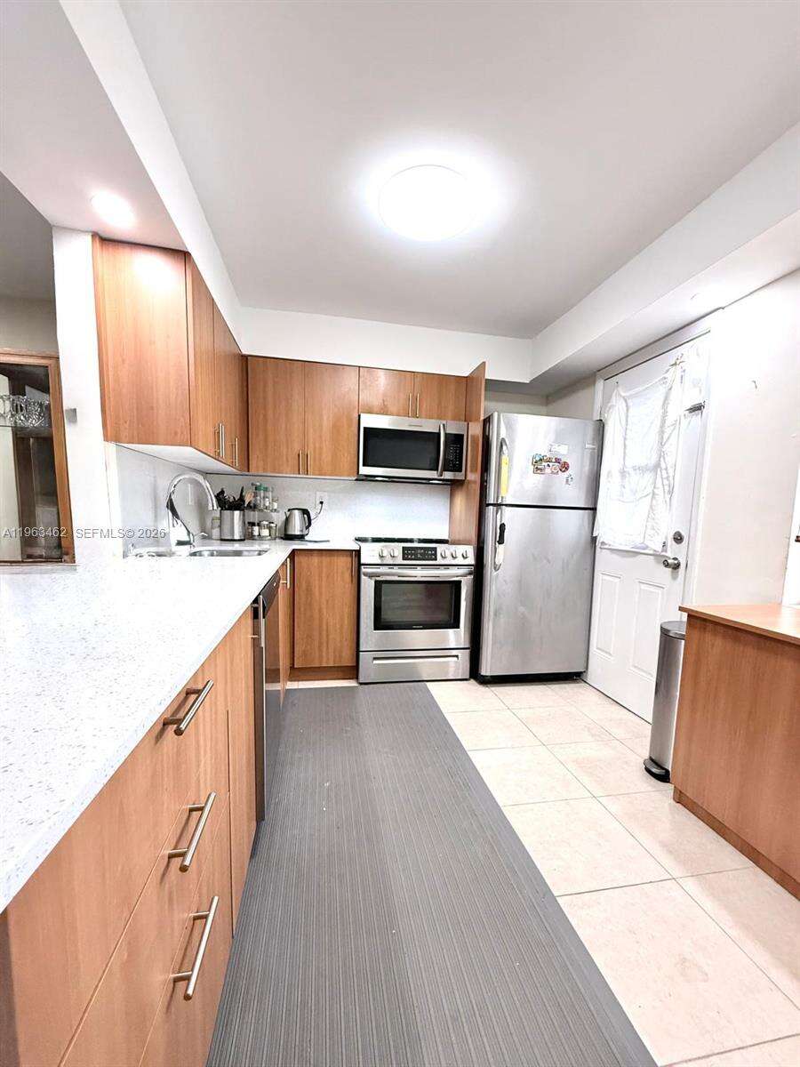 Rolling Green Condo C | Unit #C114 Unit #C114 | Picture 2