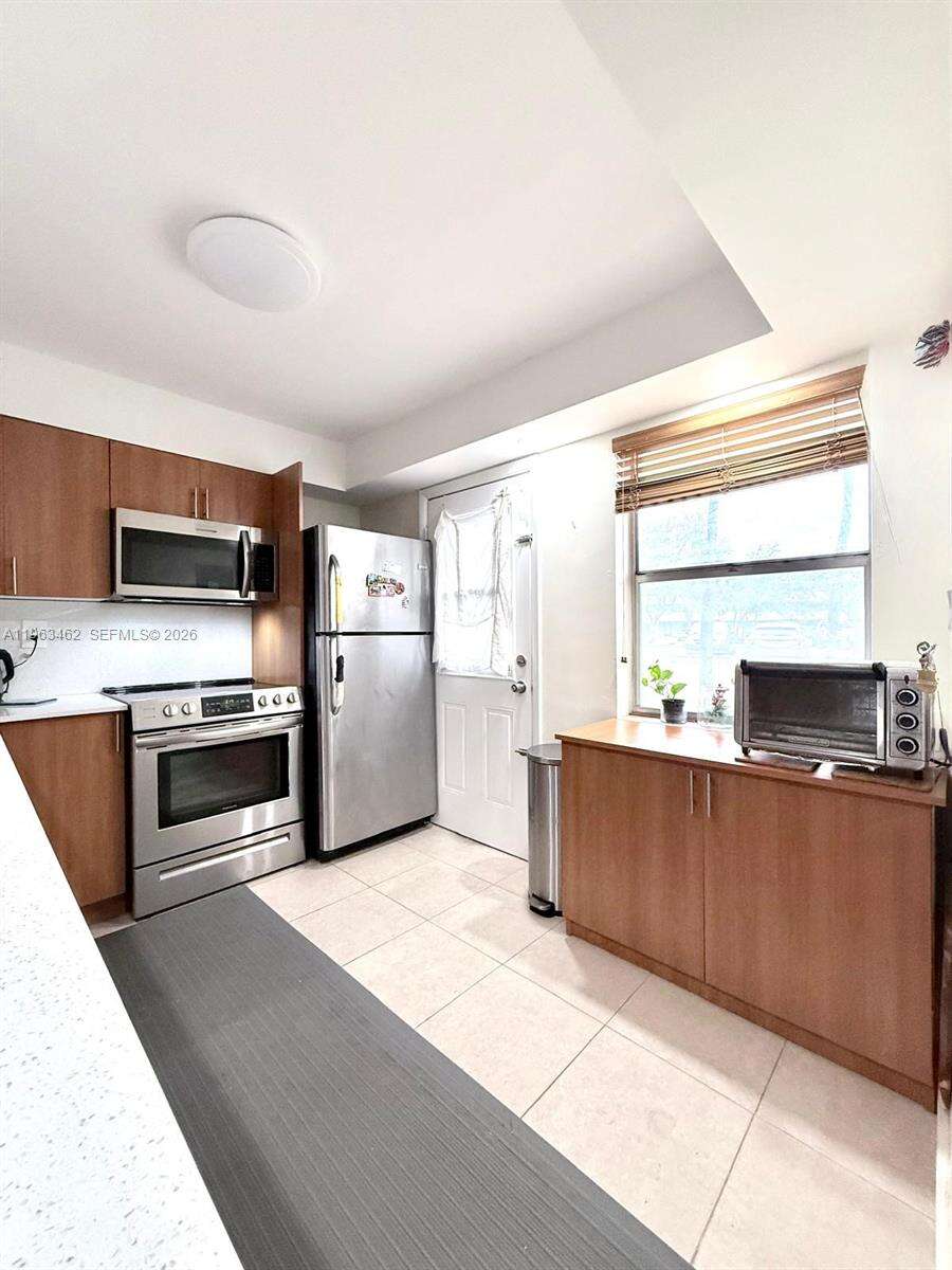 Rolling Green Condo C | Unit #C114 Unit #C114 | Picture 8