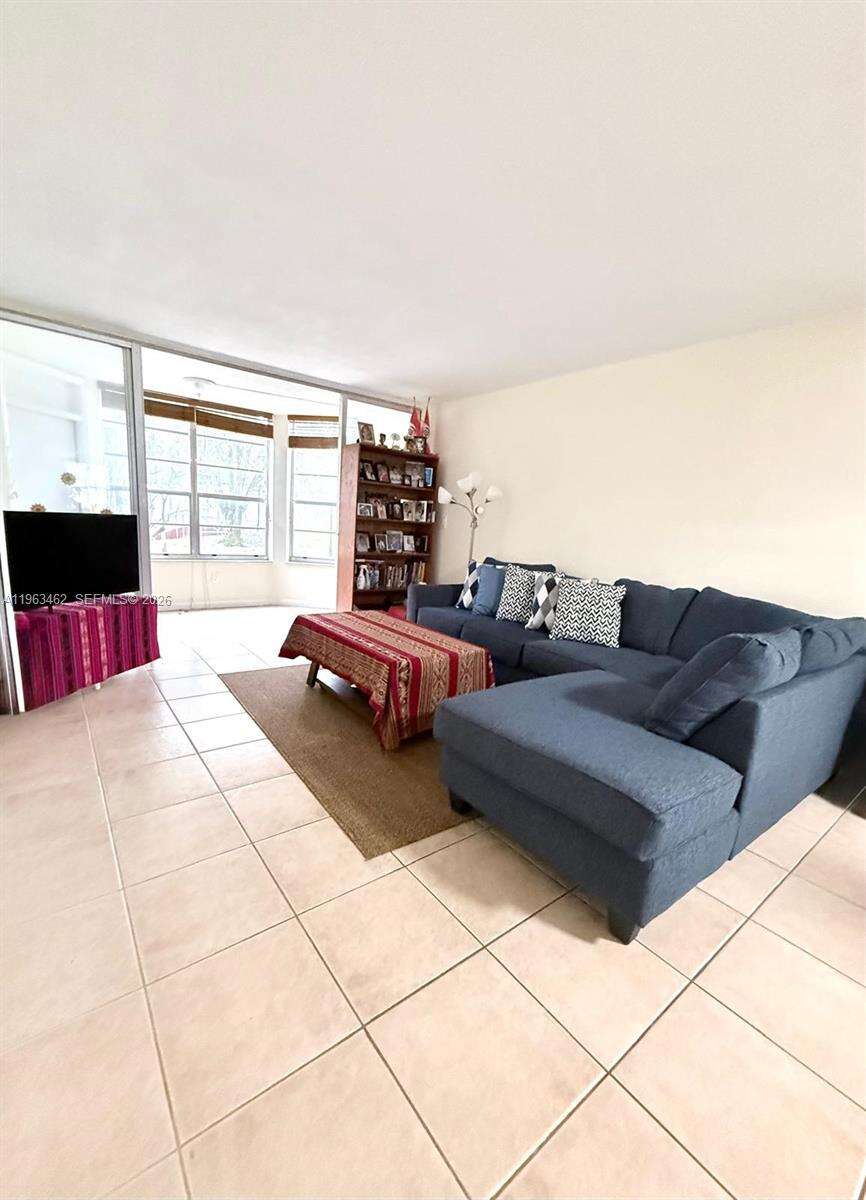 Rolling Green Condo C | Unit #C114 Unit #C114 | Picture 10