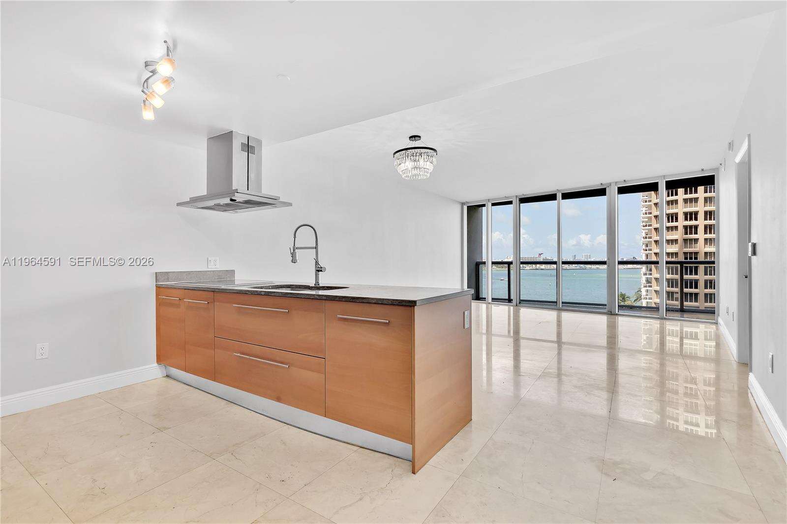 Iconbrickell Condo No 1 | Unit #917 Unit #917 | Picture 1