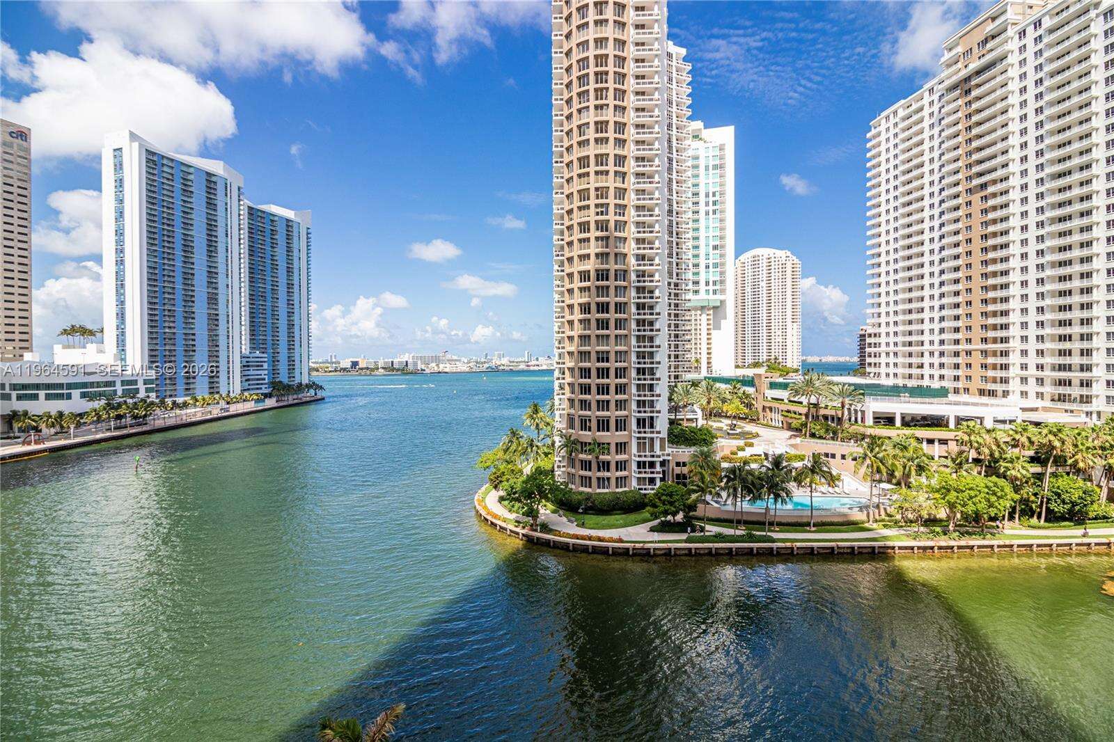 Iconbrickell Condo No 1 | Unit #917 Unit #917 | Picture 2