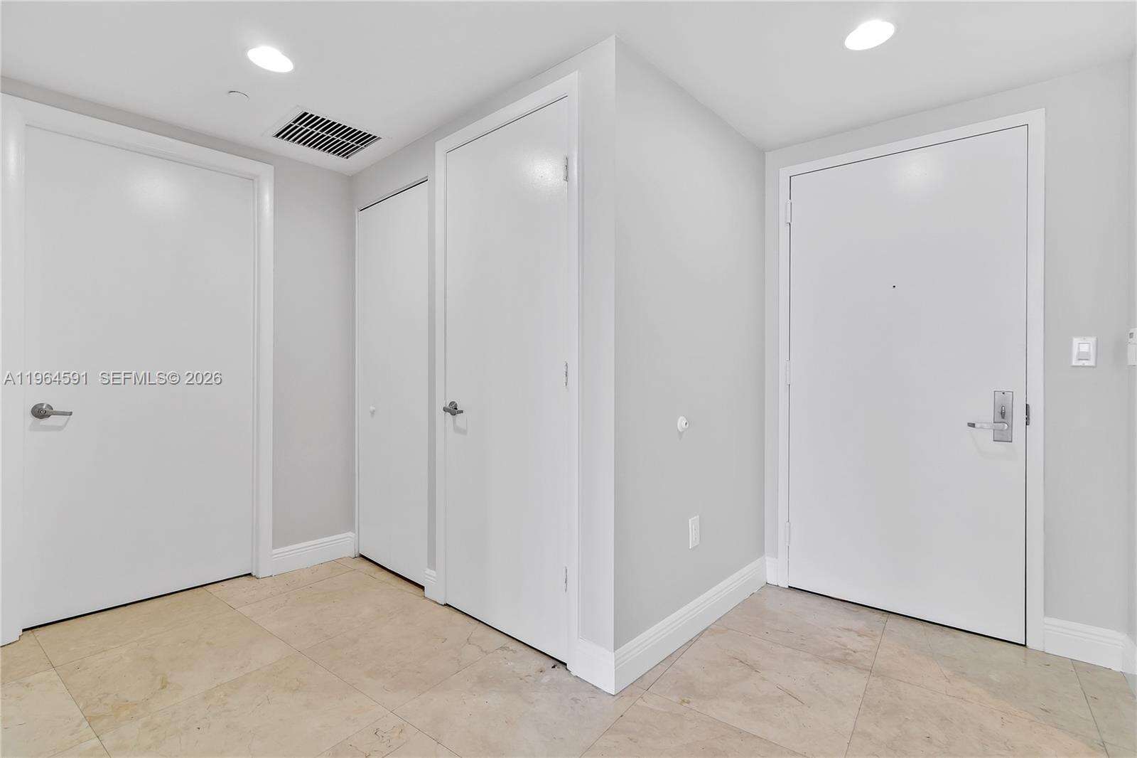 Iconbrickell Condo No 1 | Unit #917 Unit #917 | Picture 11