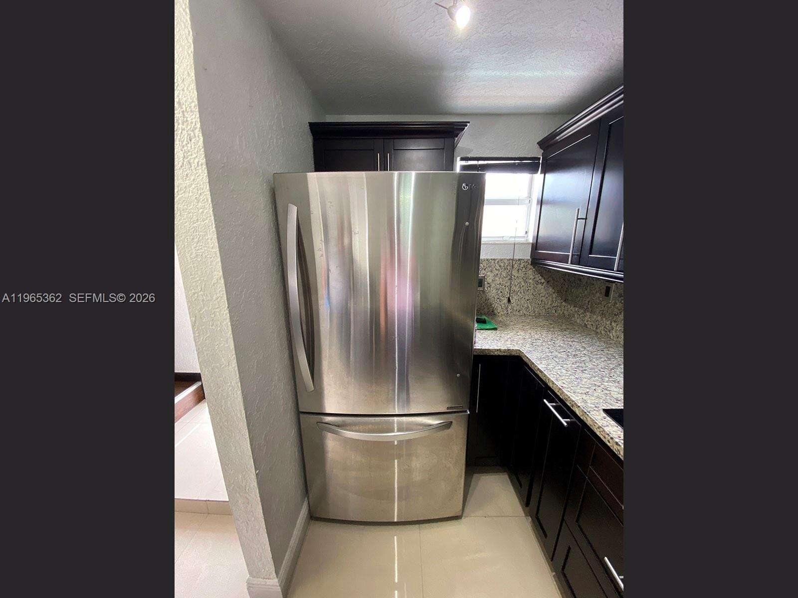 Las Villas De Fountainbleu | Unit #17 Unit #17 | Picture 6