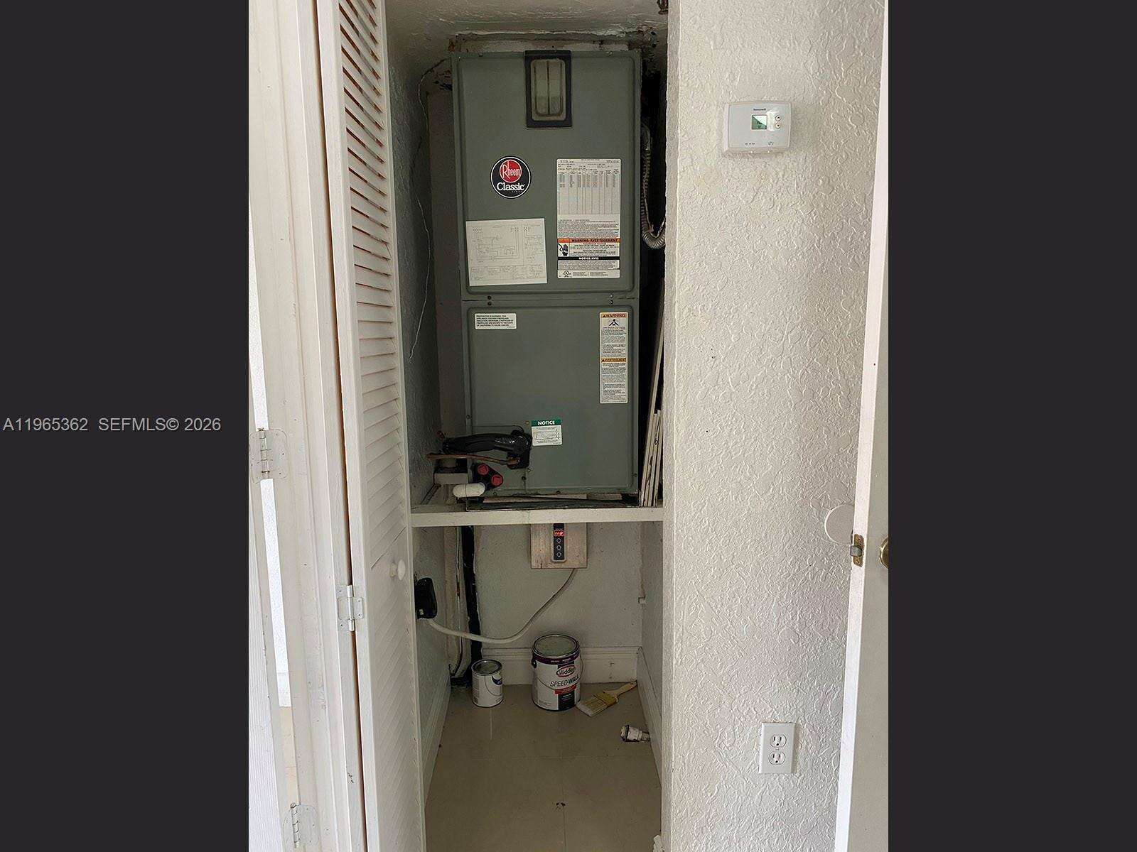 Las Villas De Fountainbleu | Unit #17 Unit #17 | Picture 7