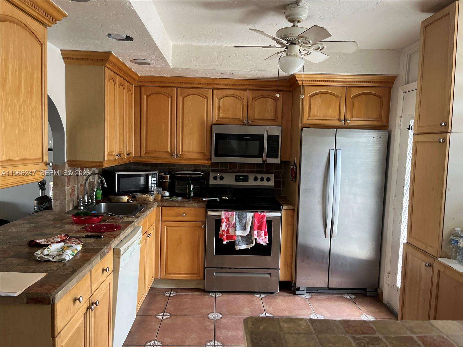 Coral Isle West | Unit #303 Unit #303 | Picture 6