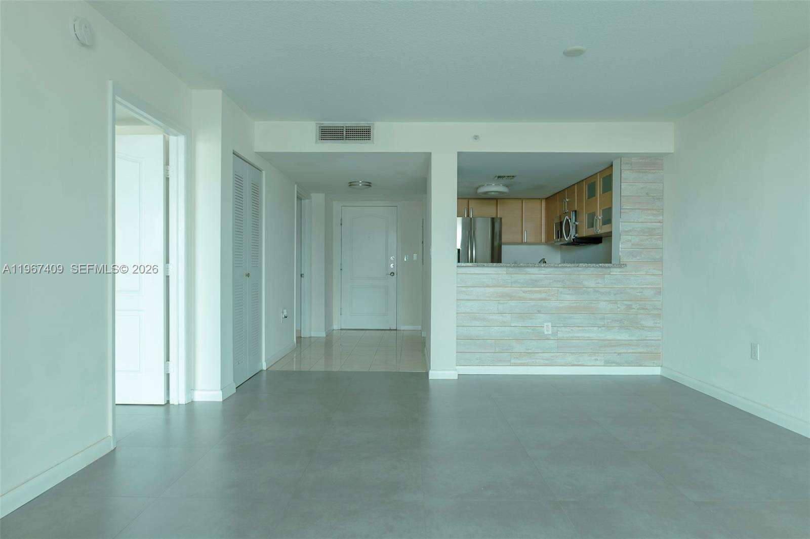 Skyline On Brickell | Unit #2103 Unit #2103 | Picture 6