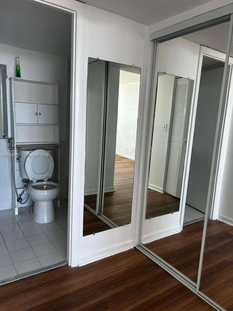 Crestview Towers | Unit #918 Unit #918 | Picture 5
