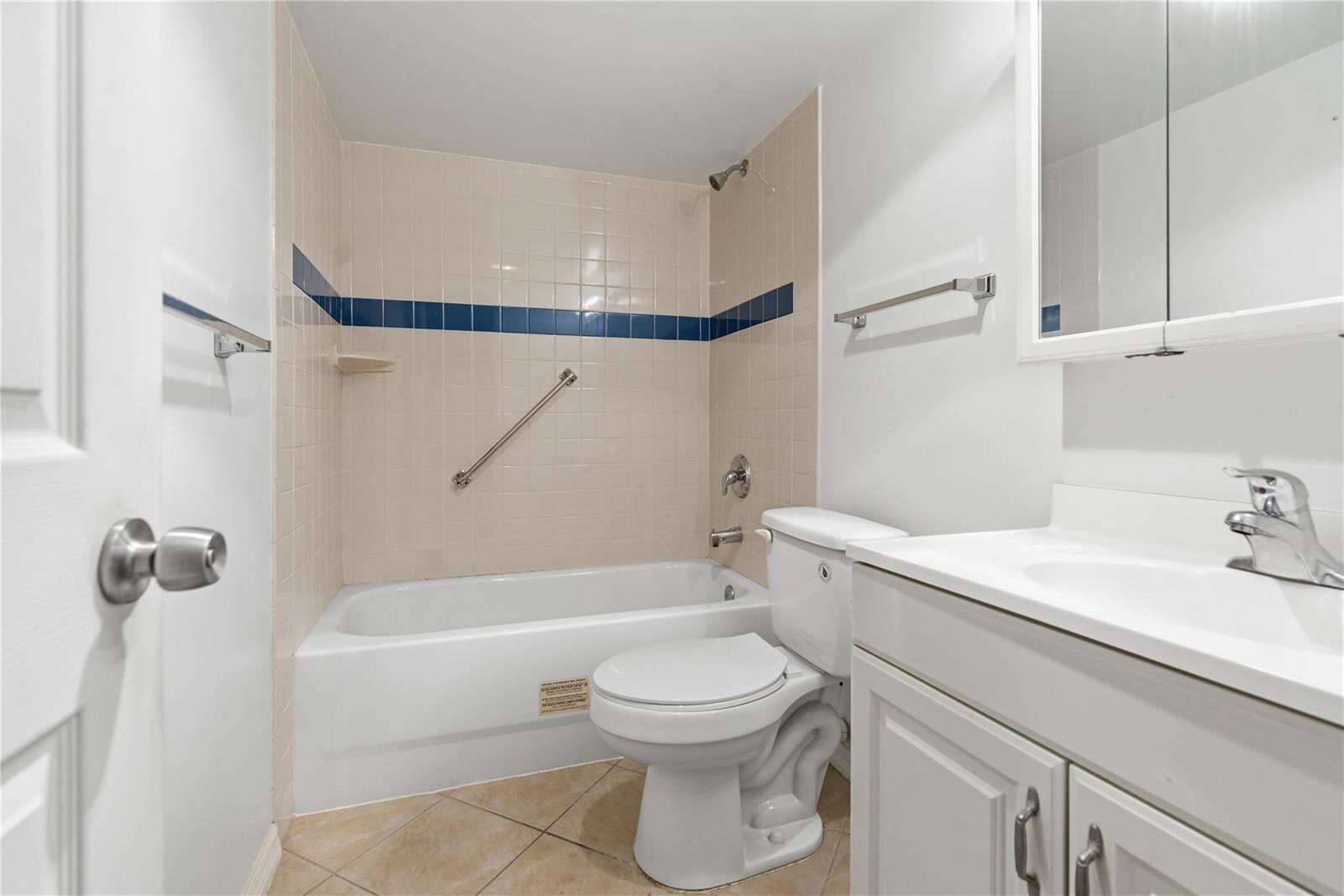 Cypress Park | Unit #113 Unit #113 | Picture 6