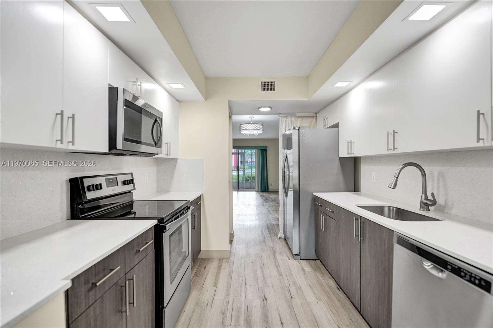 Buckingham At Century Village Condominium Iii | Unit #111J Unit #111J | Picture 1