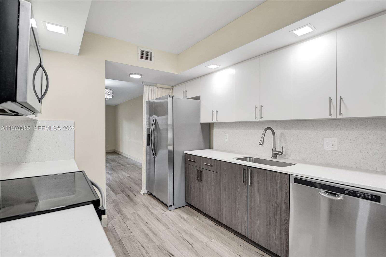 Buckingham At Century Village Condominium Iii | Unit #111J Unit #111J | Picture 4