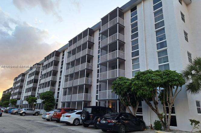 Woodside Apts | Unit #B304 Unit #B304 | Picture 1