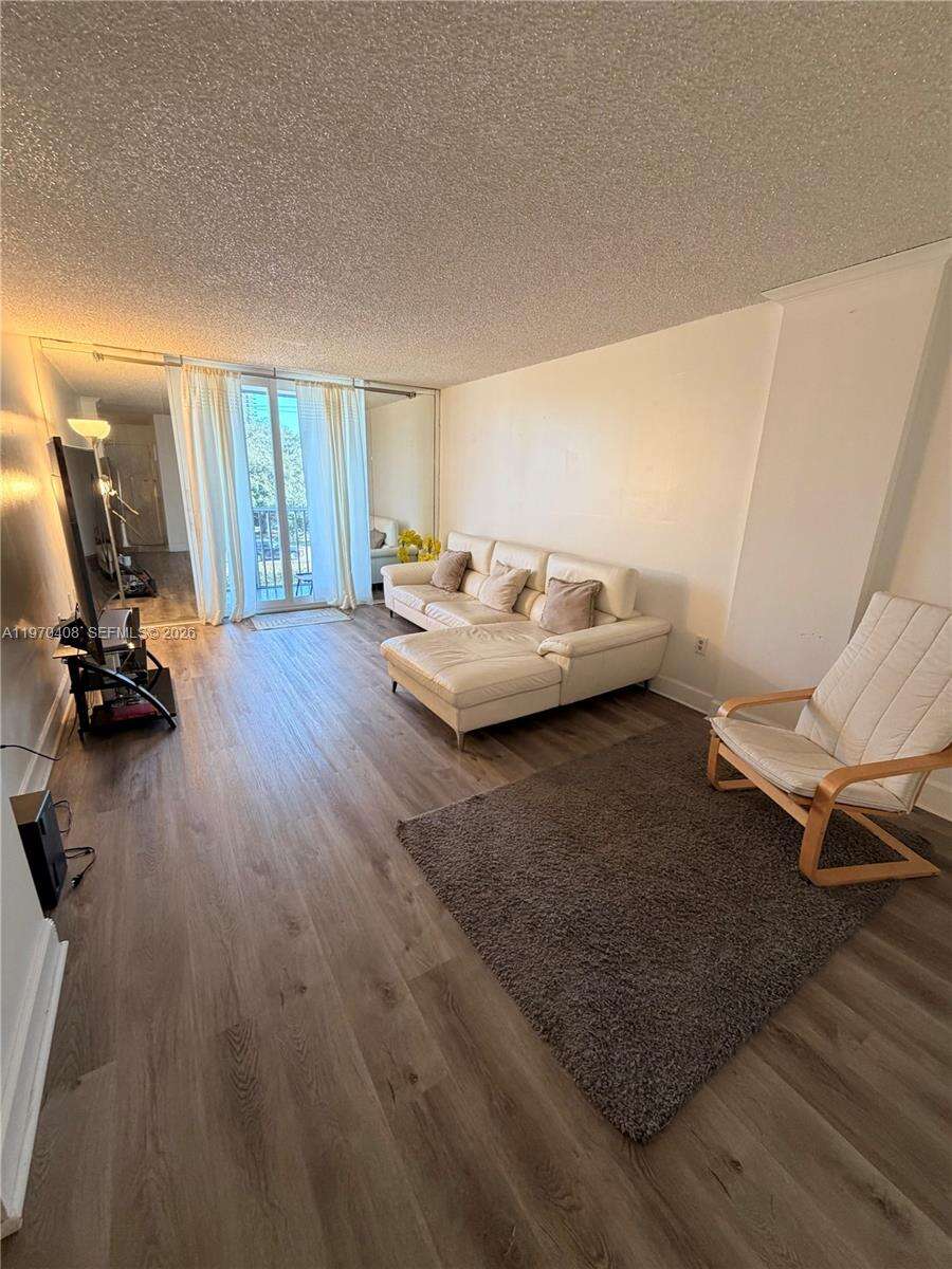 Woodside Apts | Unit #B304 Unit #B304 | Picture 4