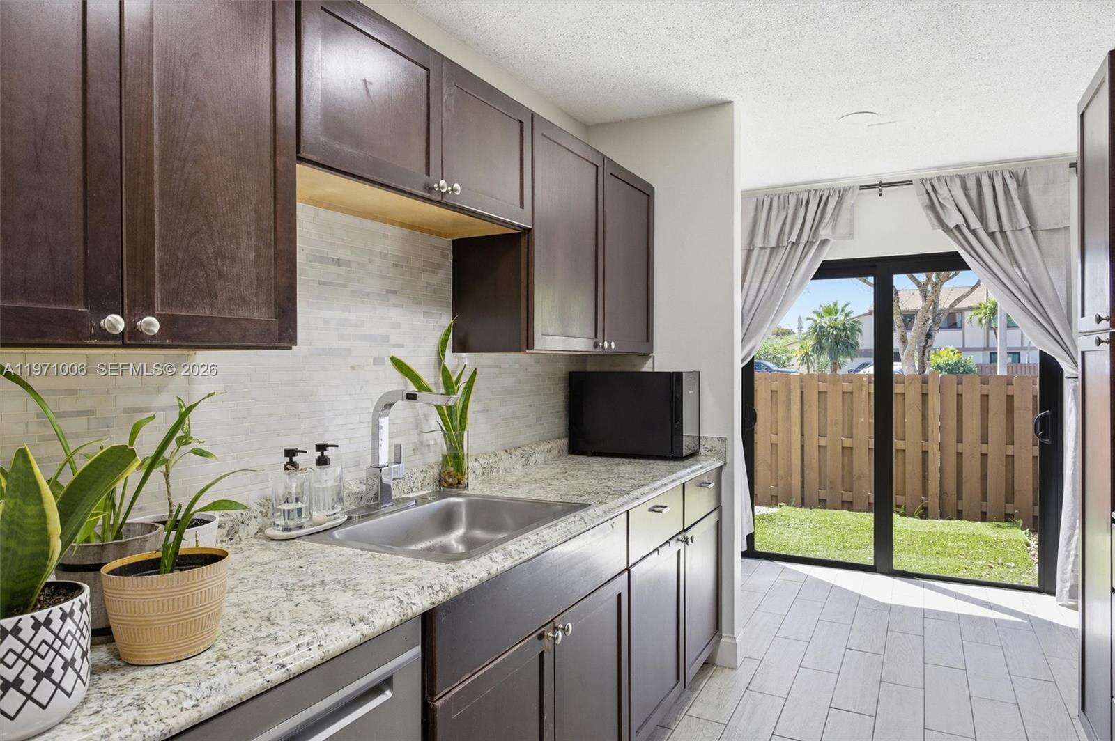 Country Squire Townhomes | Unit #8 Unit #8 | Picture 19