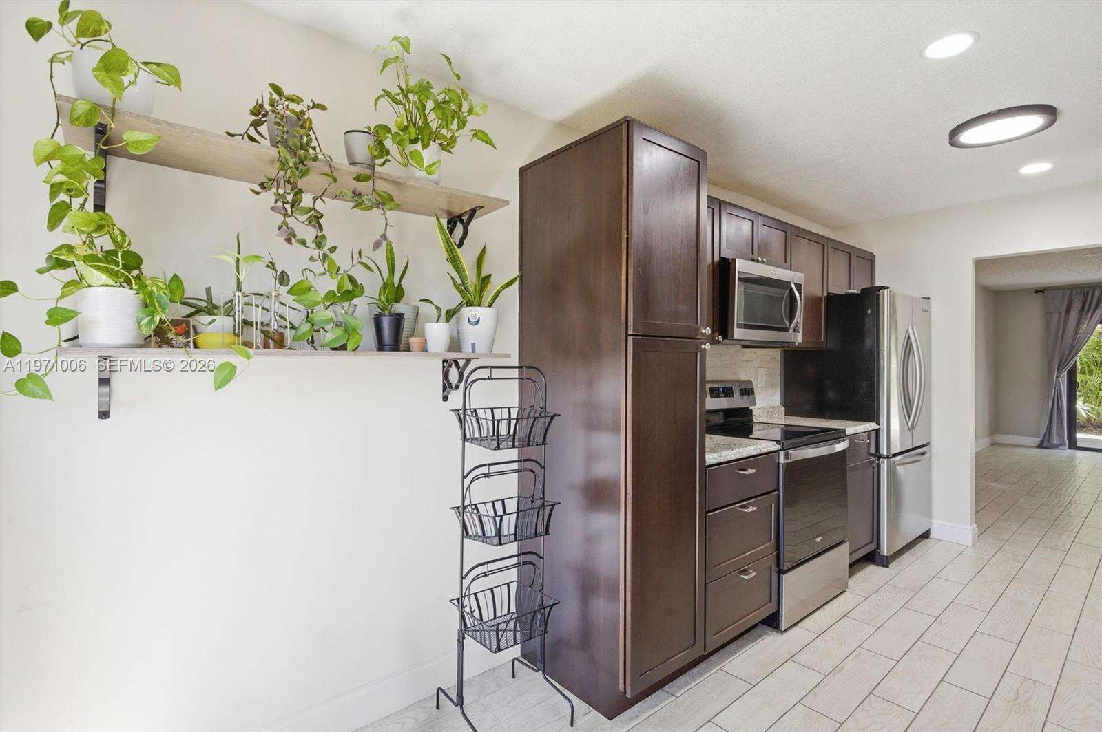 Country Squire Townhomes | Unit #8 Unit #8 | Picture 22