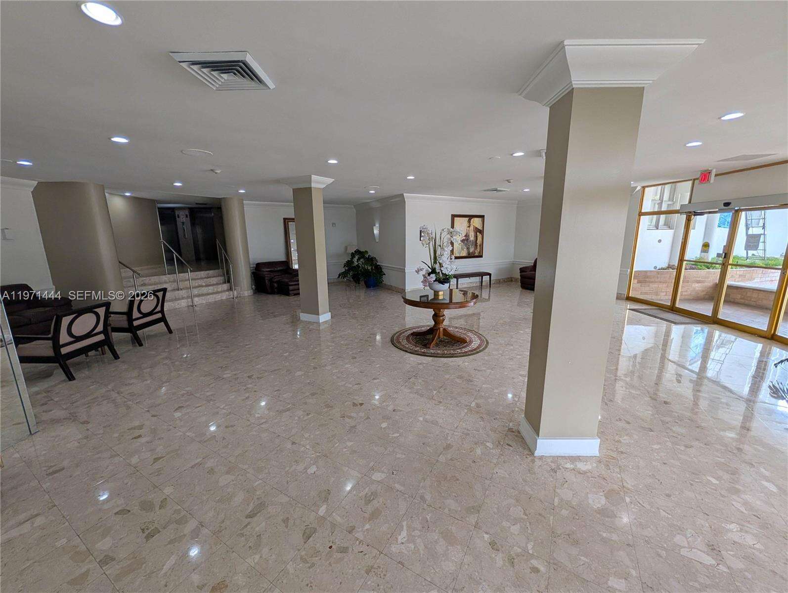 Lake Point Tower Condominium | Unit #PH9 Unit #PH9 | Picture 4