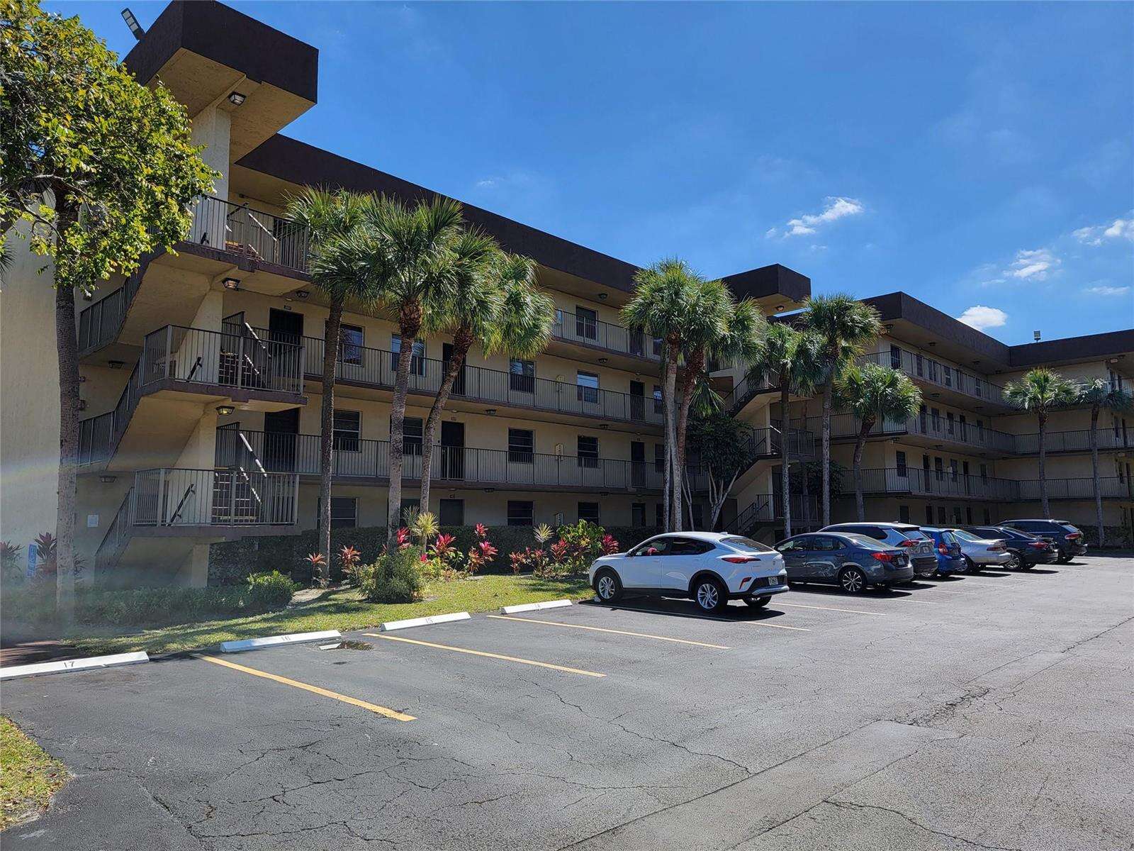 Cypress Chase North | Unit #403 Unit #403 | Picture 1