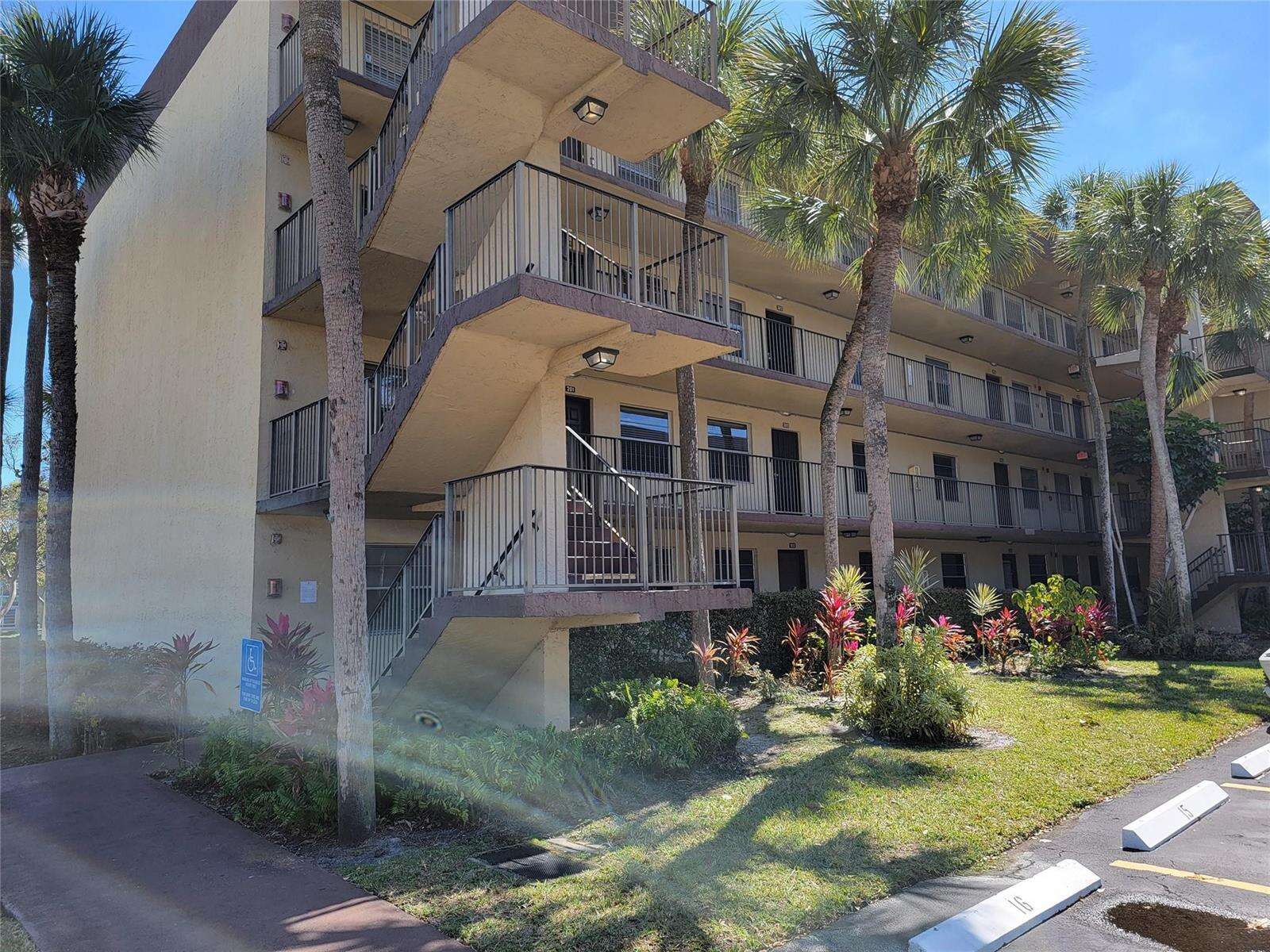 Cypress Chase North | Unit #403 Unit #403 | Picture 3