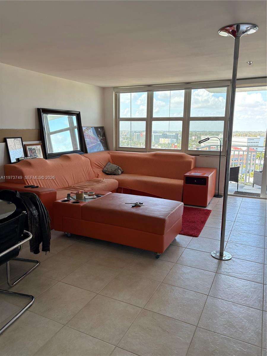 Bayview Towers Condo South Bldg | Unit #A1409 Unit #A1409 | Picture 14