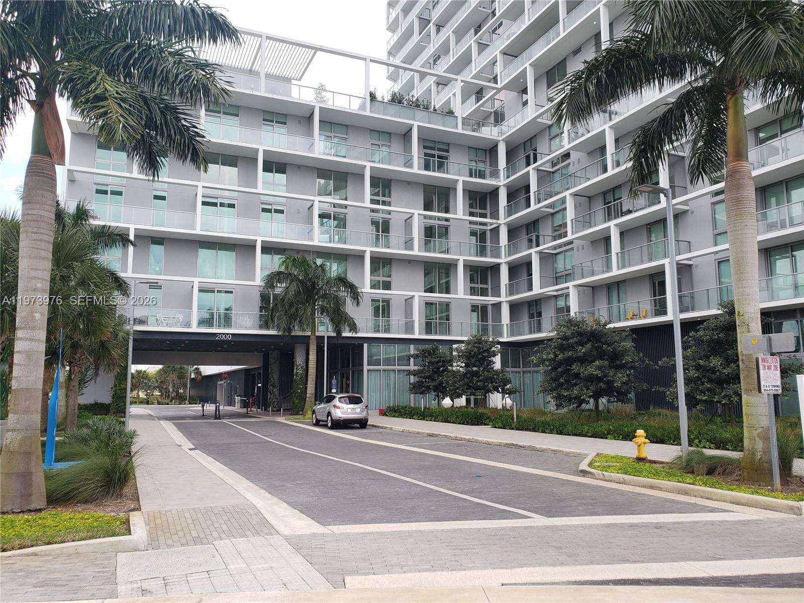 Metropica North Tower One | Unit #1607 Unit #1607 | Picture 2