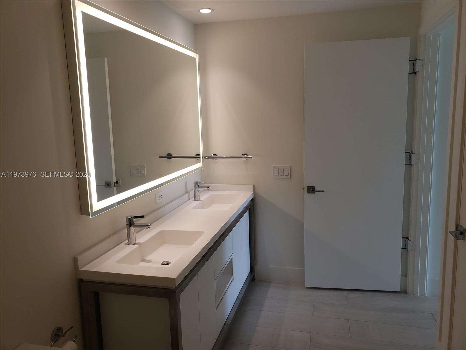 Metropica North Tower One | Unit #1607 Unit #1607 | Picture 7