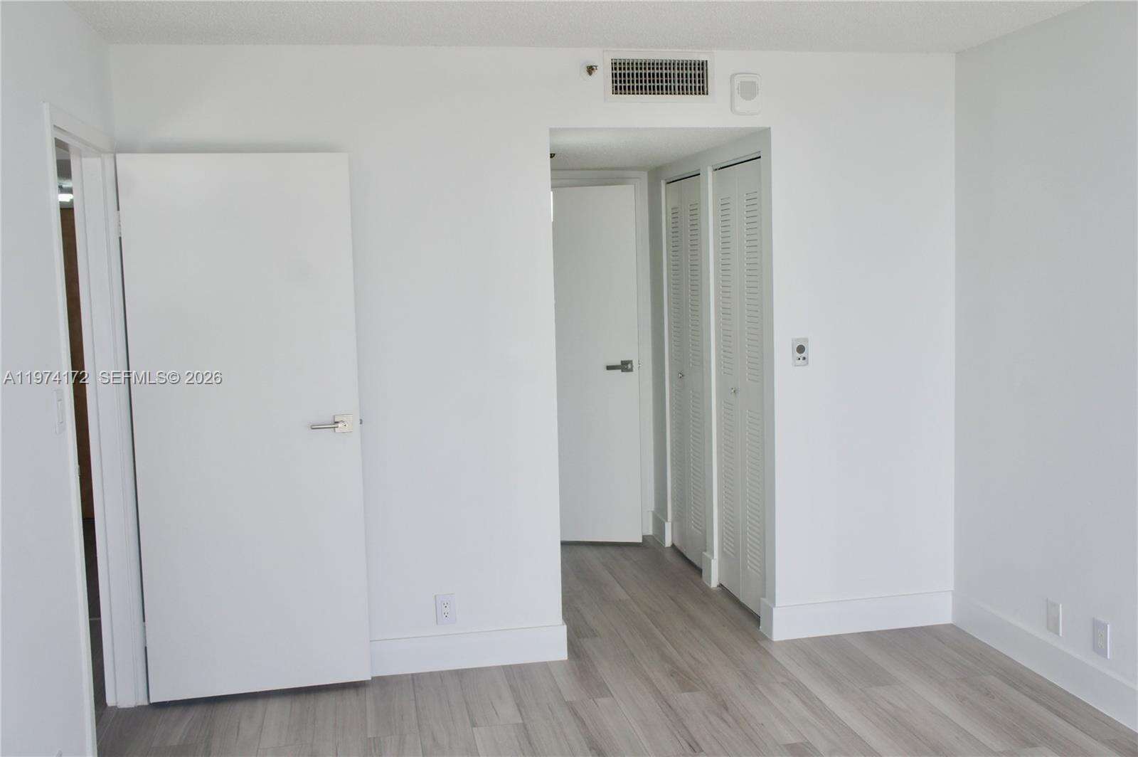 The Grandview Palace | Unit #1406 Unit #1406 | Picture 13